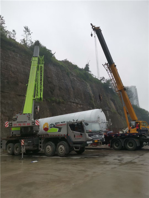 泊头市“不怕风雨冻”—— 吊车的 “恶劣环境适应” 技术