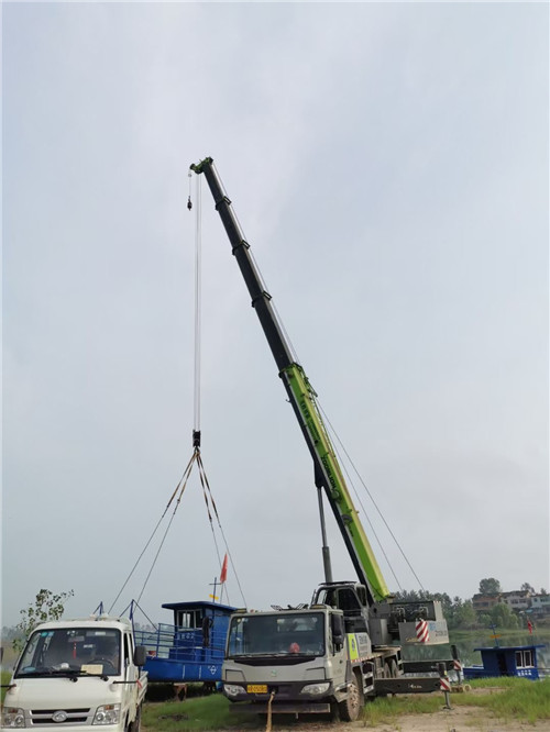 泊头市桥梁建设吊装案例